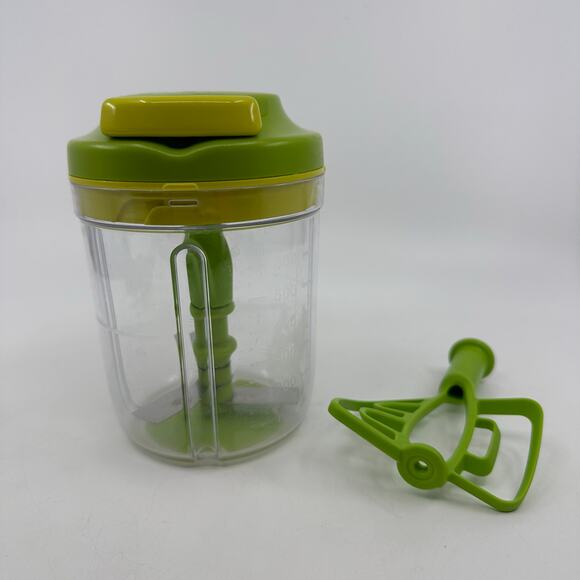 Tupperware Extra Chef II Manual Rondo Chopper 730ML Green/Yellow Camping Kitchen - Picture 1 of 7